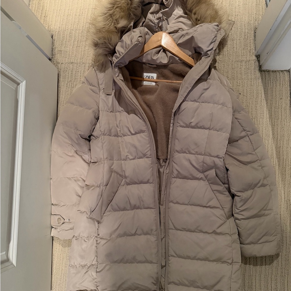 Zara Beige Puffer Jacket with Faux Fur Trim